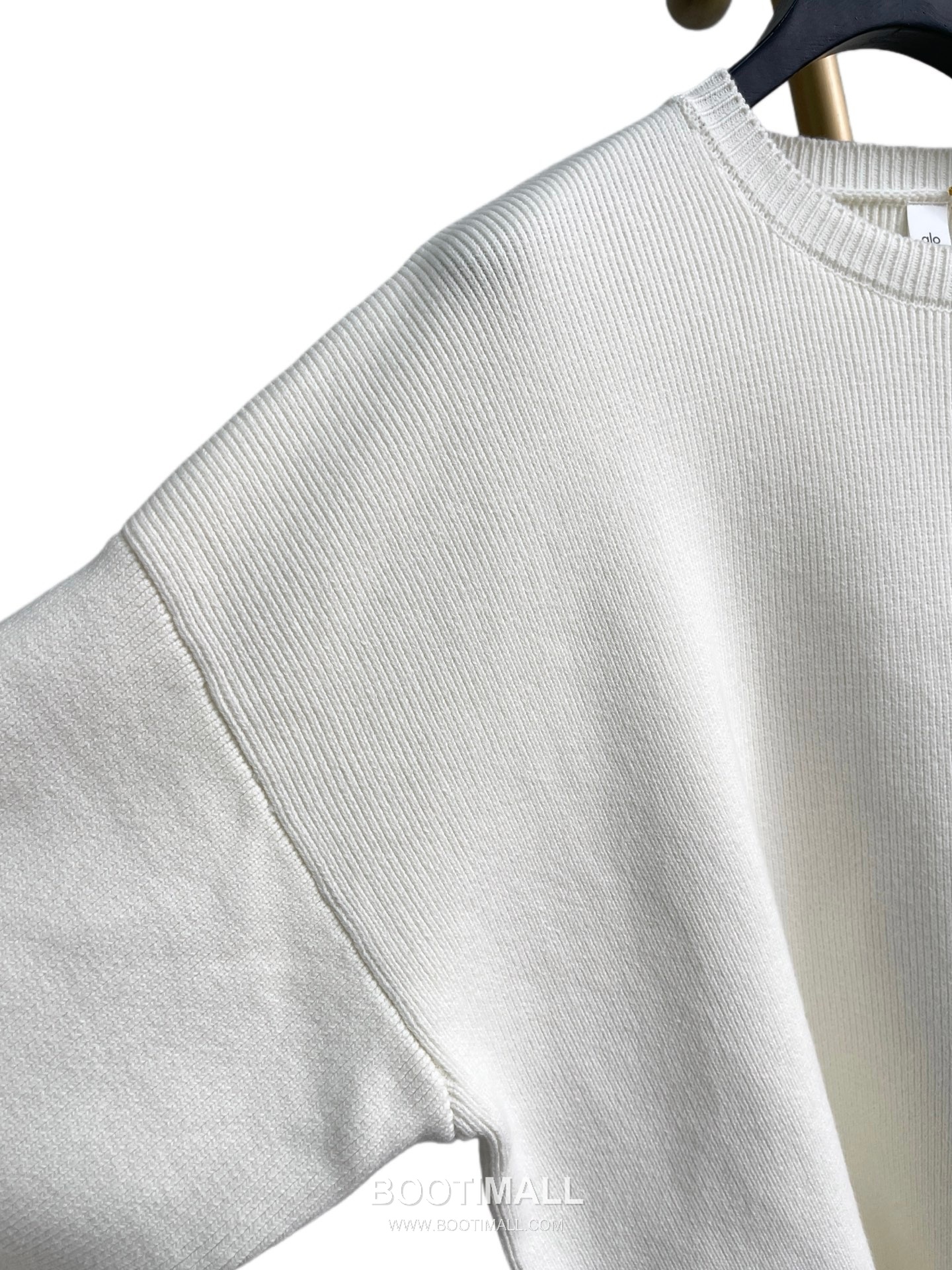 Alo Yoga Arm Logo Knit Sweater Crewneck Loose Fit Polyester 알로요가 암 로고 니트 스웨터 크루넥 루즈핏 폴리에스터 60107 7