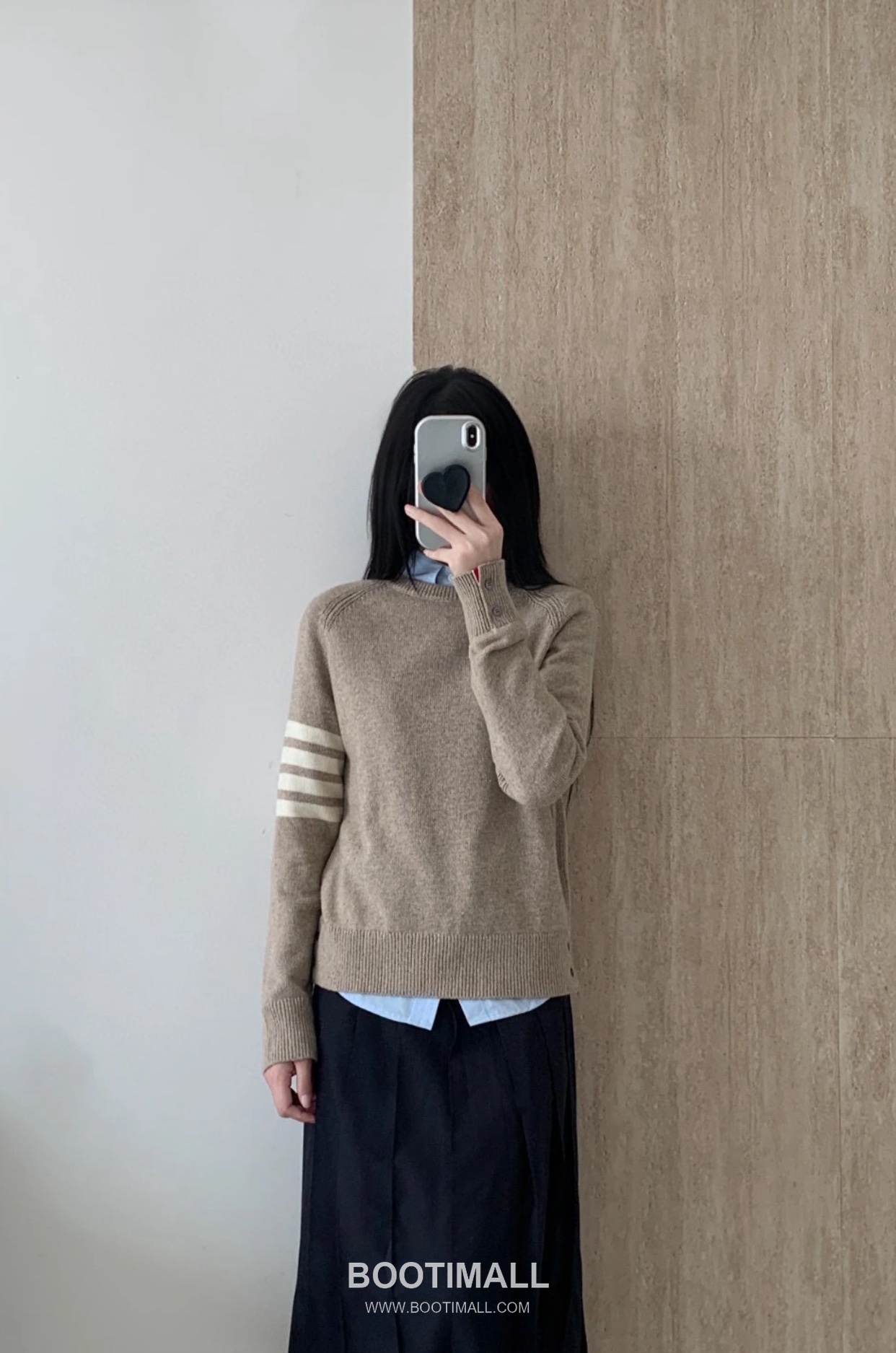 Thom Browne 4 Bar Stripe Wool Knit Sweater Embroidered Logo 톰브라운 4바 스트라이프 울 니트 스웨터 자수 로고 60061 3