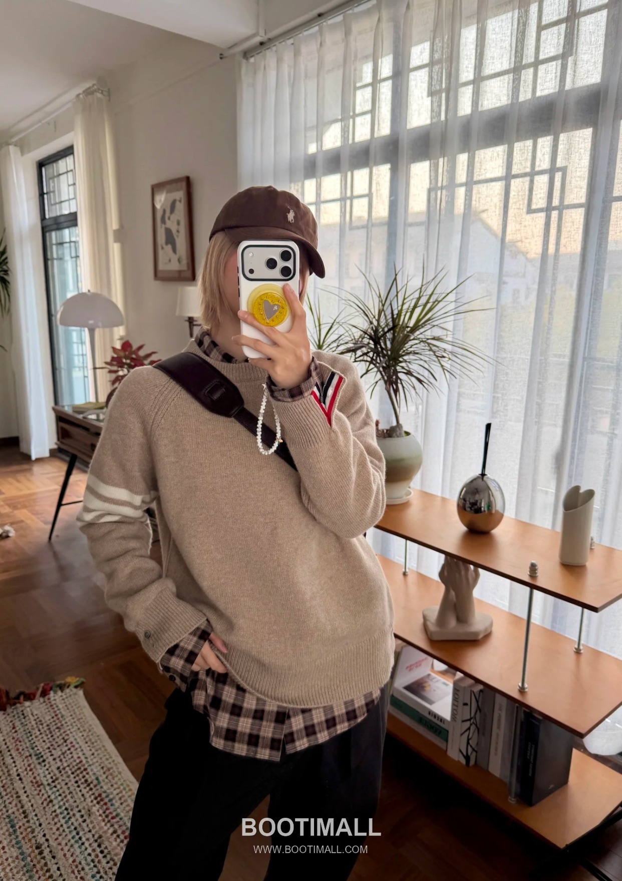 Thom Browne 4 Bar Stripe Wool Knit Sweater Embroidered Logo 톰브라운 4바 스트라이프 울 니트 스웨터 자수 로고 60061 6