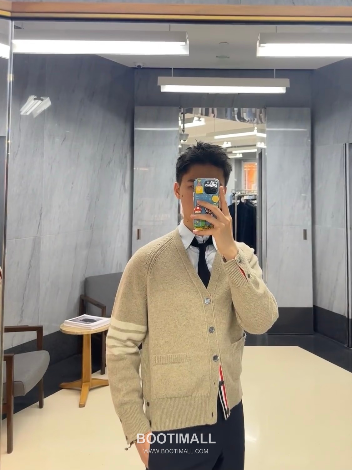 Thom Browne 4 Bar Stripe Wool Knit Cardigan V Neck Button 톰브라운 4바 스트라이프 울 니트 가디건 V넥 버튼 60102 7