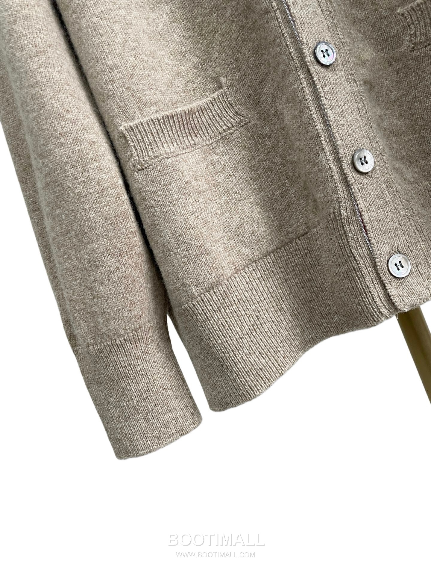 Thom Browne 4 Bar Stripe Wool Knit Cardigan V Neck Button 톰브라운 4바 스트라이프 울 니트 가디건 V넥 버튼 60102 15