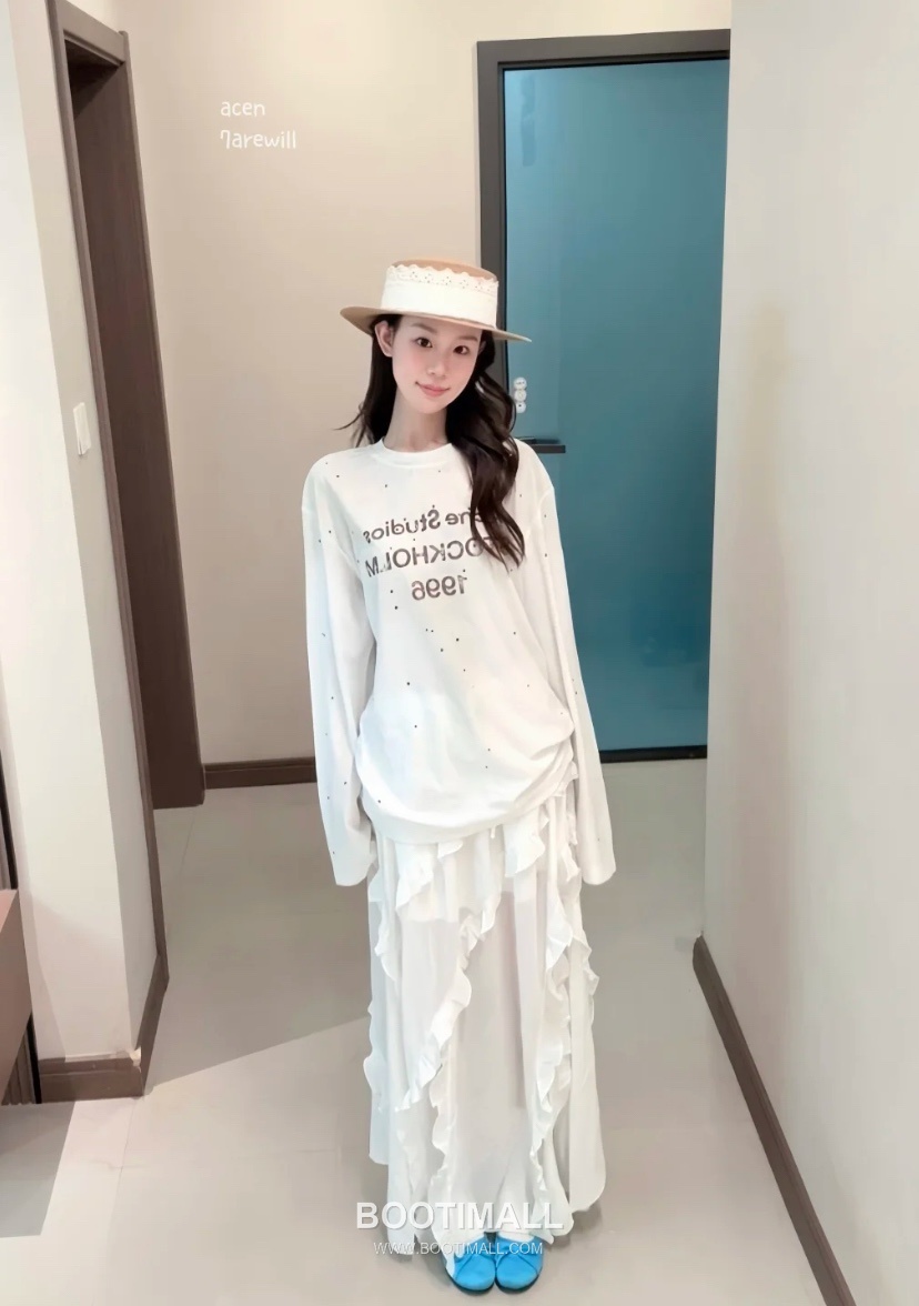 Acne Studios 1996 Logo Print Cotton T-Shirt Crewneck Long Sleeve 아크네스튜디오 1996 로고 프린트 코튼 크루넥 롱슬리브 티셔츠 10029 1