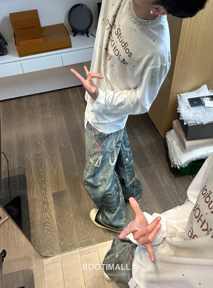 Acne Studios 1996 Logo Print Cotton T-Shirt Crewneck Long Sleeve 아크네스튜디오 1996 로고 프린트 코튼 크루넥 롱슬리브 티셔츠 10029 7