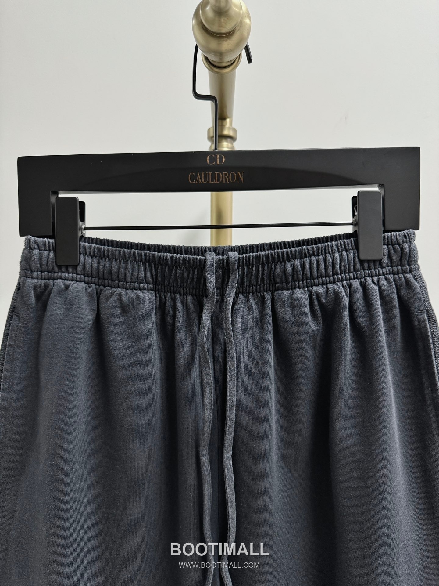 Acne Studios Washed Denim Shorts Logo Print Distressed 아크네스튜디오 워싱 데님 쇼츠 로고 프린트 디스트레스 31082 6