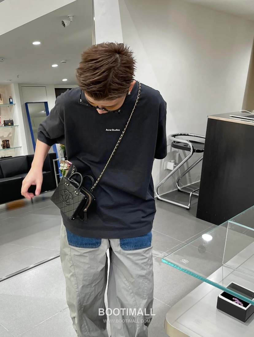 Acne Studios Logo Print Cotton T-Shirt Crewneck Short Sleeve 아크네스튜디오 로고 프린트 코튼 크루넥 반팔 티셔츠 50005 7