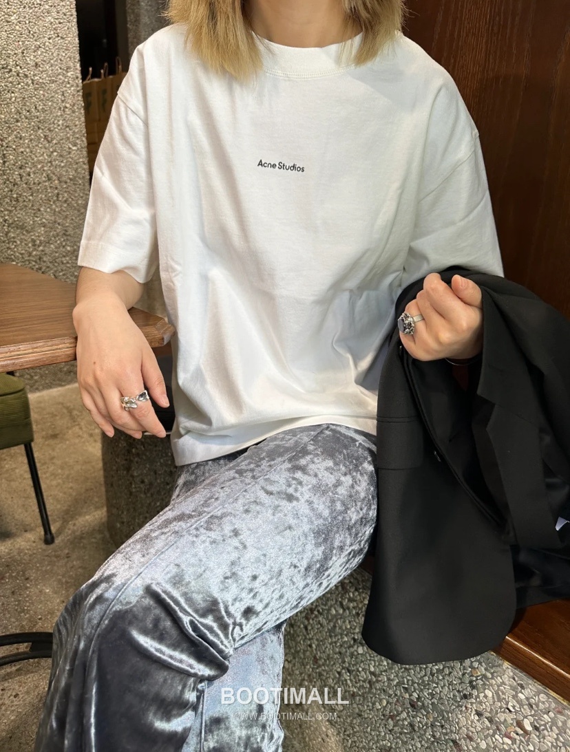 Acne Studios Logo Print Cotton T-Shirt Crewneck Short Sleeve 아크네스튜디오 로고 프린트 코튼 크루넥 반팔 티셔츠 50005 3