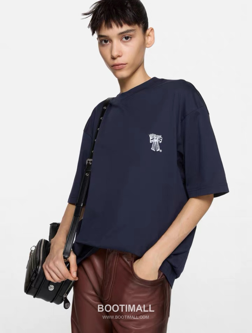 Acne Studios Bow Logo Print Cotton T-Shirt Crewneck Short Sleeve 아크네스튜디오 보우 로고 프린트 코튼 크루넥 반팔 티셔츠 60175 1