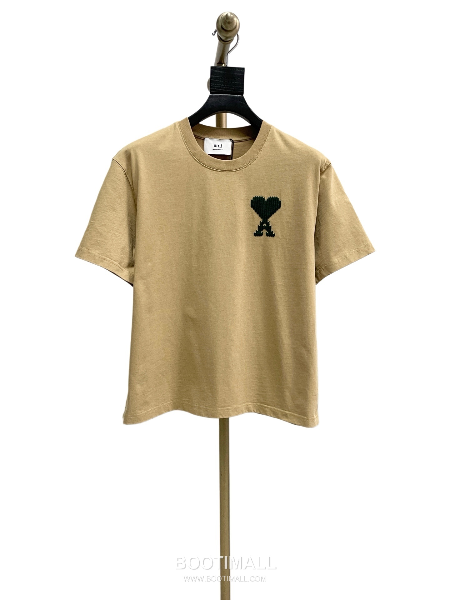 AMI Paris Embroidered Big Heart Logo Cotton T-Shirt Crewneck Short Sleeve 아미파리 빅하트 로고 자수 코튼 크루넥 반팔 티셔츠 60186 7