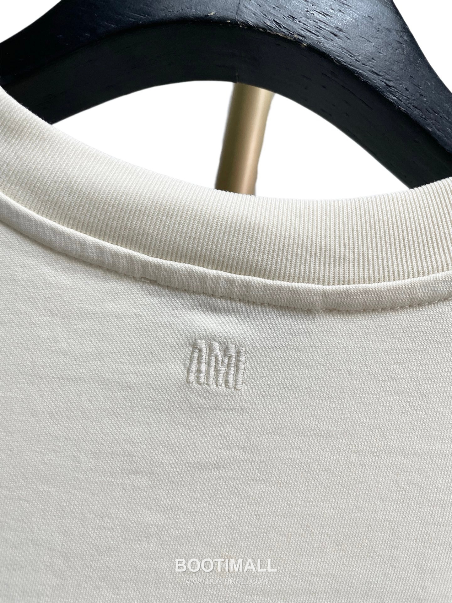 AMI Paris Embroidered Big Heart Logo Cotton T-Shirt Crewneck Short Sleeve 아미파리 빅하트 로고 자수 코튼 크루넥 반팔 티셔츠 60186 10