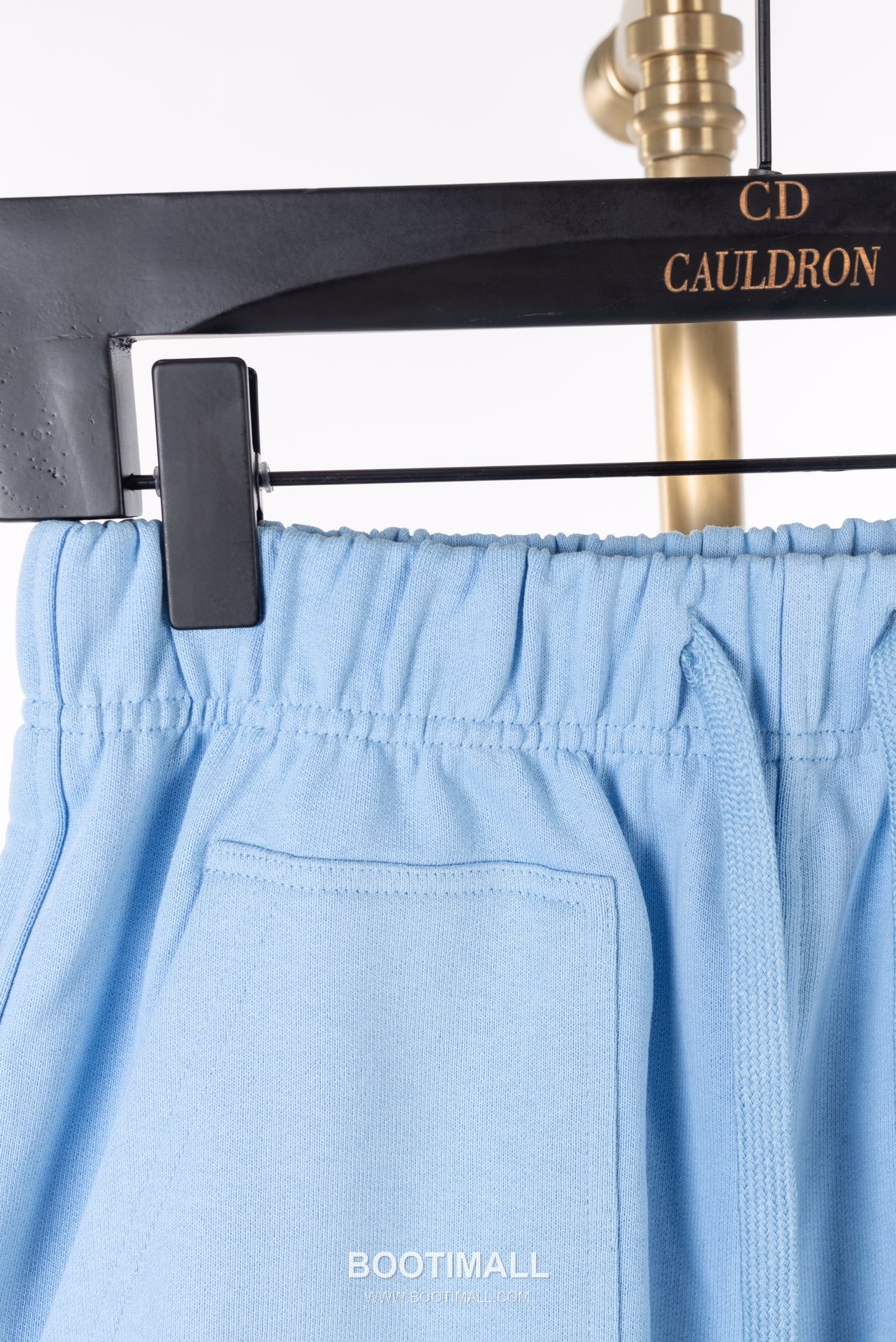 AMI Paris Embroidered Heart Logo Cotton Shorts Wide Fit 아미파리 하트 로고 자수 코튼 쇼츠 와이드핏 2516 3