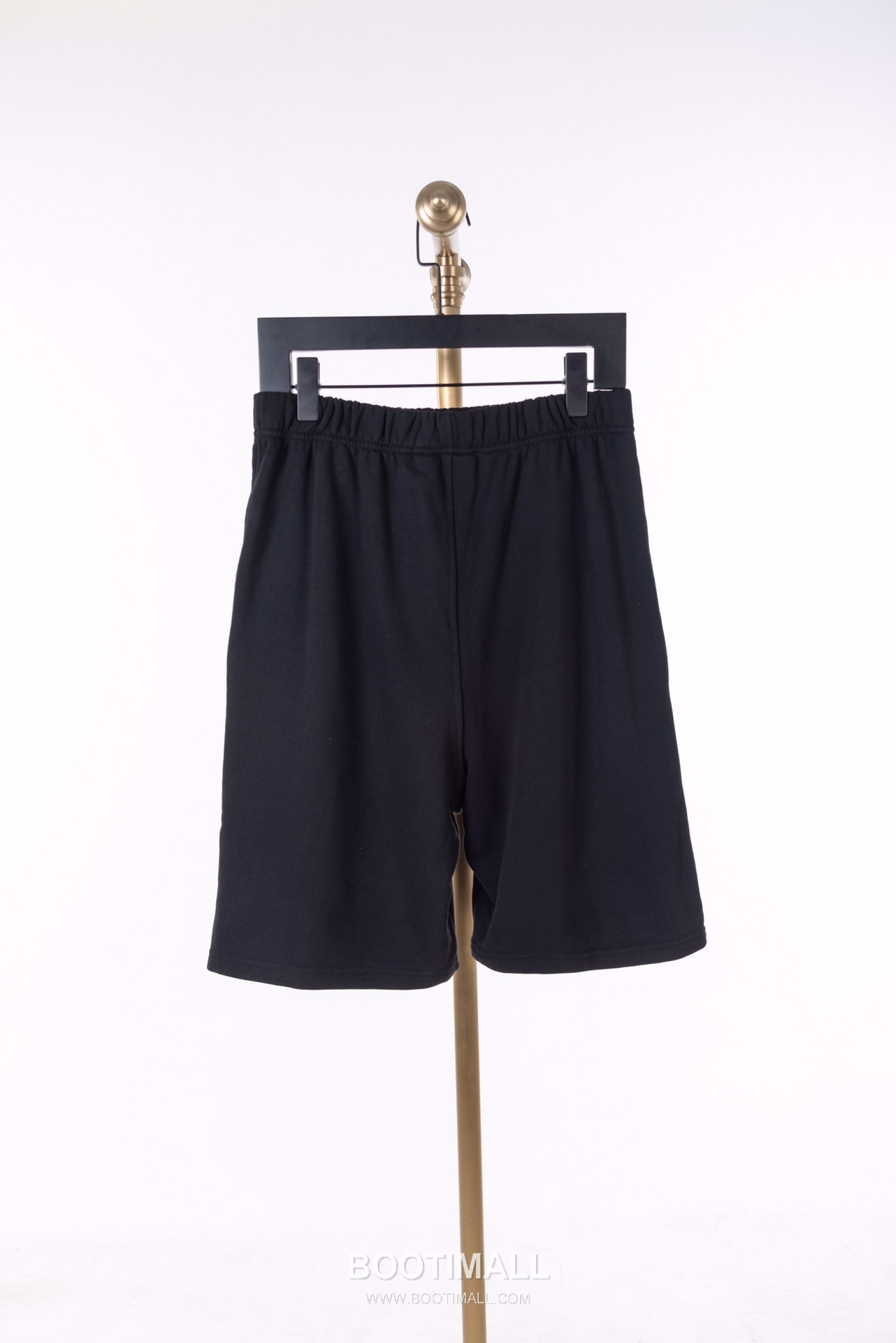 AMI Paris Embroidered Heart Logo Cotton Shorts Wide Fit 아미파리 하트 로고 자수 코튼 쇼츠 와이드핏 2516 2