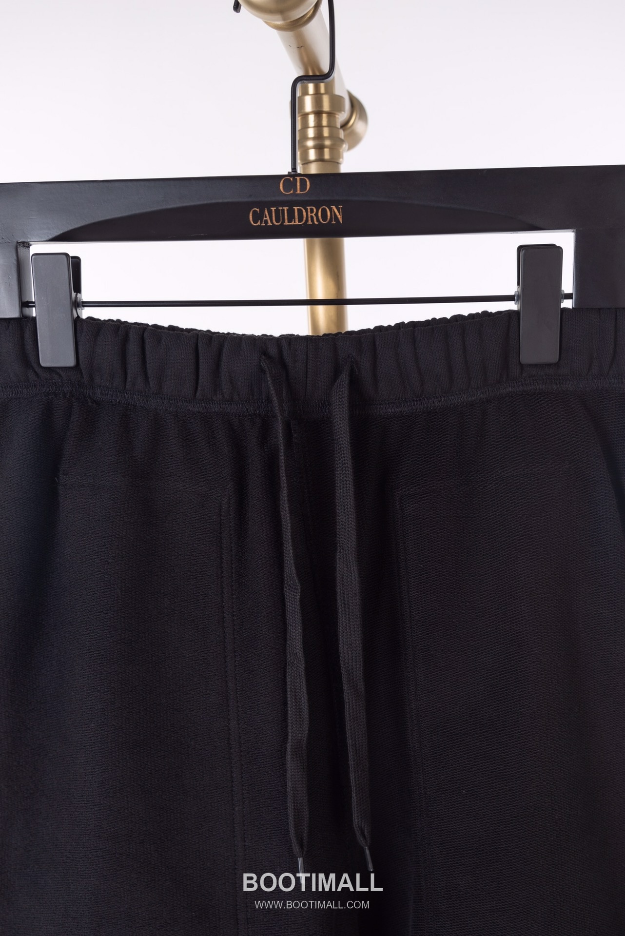 AMI Paris Embroidered Heart Logo Cotton Shorts Wide Fit 아미파리 하트 로고 자수 코튼 쇼츠 와이드핏 2516 4