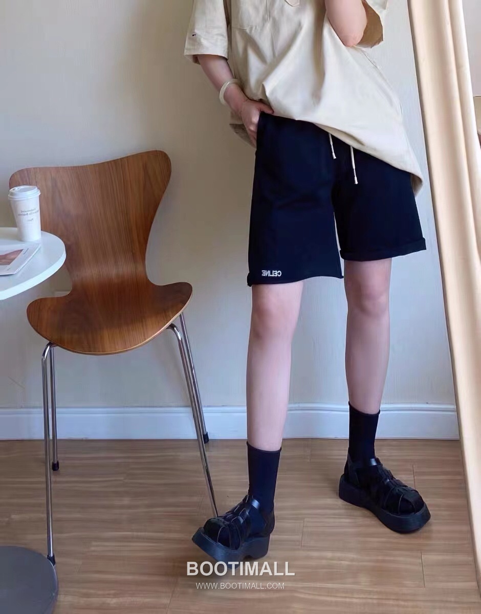 CELINE Embroidered Logo Cotton Shorts Casual Fit 셀린느 자수 로고 코튼 쇼츠 캐주얼핏 2556 8