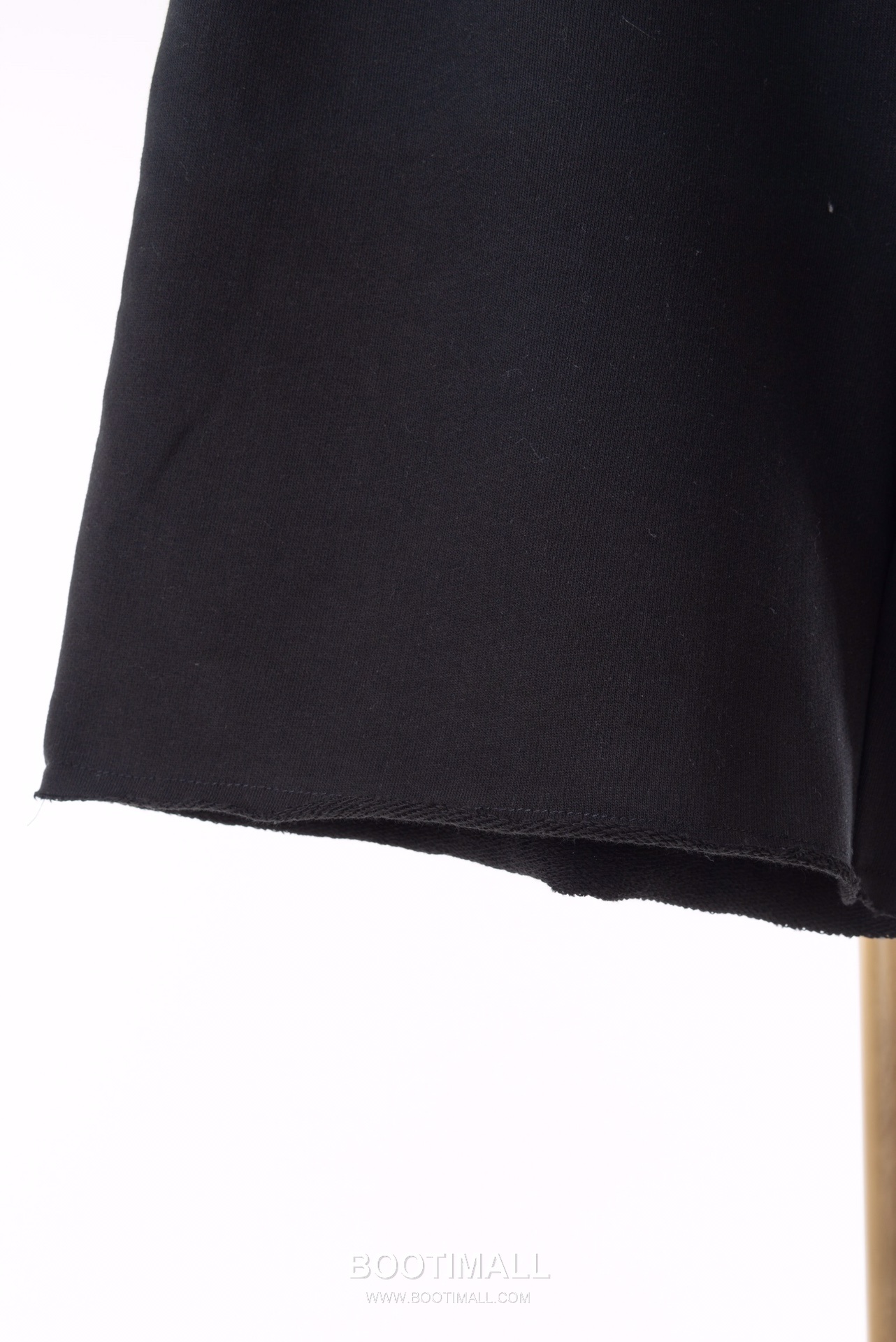 CELINE Embroidered Logo Cotton Shorts Casual Fit 셀린느 자수 로고 코튼 쇼츠 캐주얼핏 2556 14