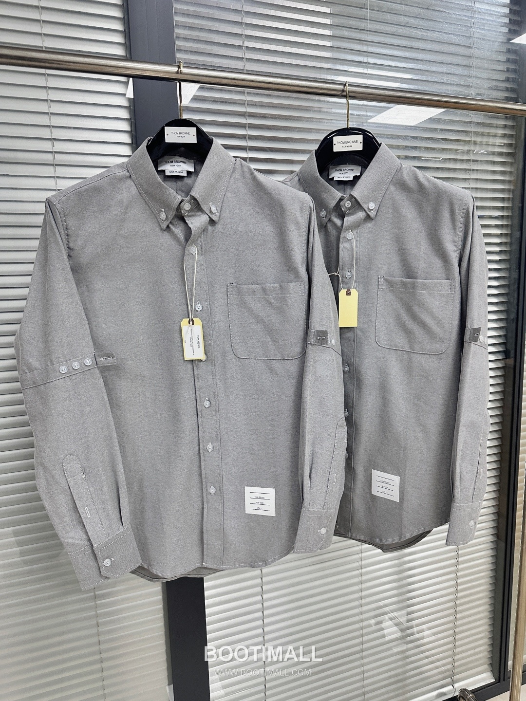 Thom Browne SS26 Cotton Oxford Long Sleeve Shirt with Armband Stripe Detail 톰브라운 SS26 코튼 옥스포드 롱슬리브 셔츠 암밴드 스트라이프 디테일 5