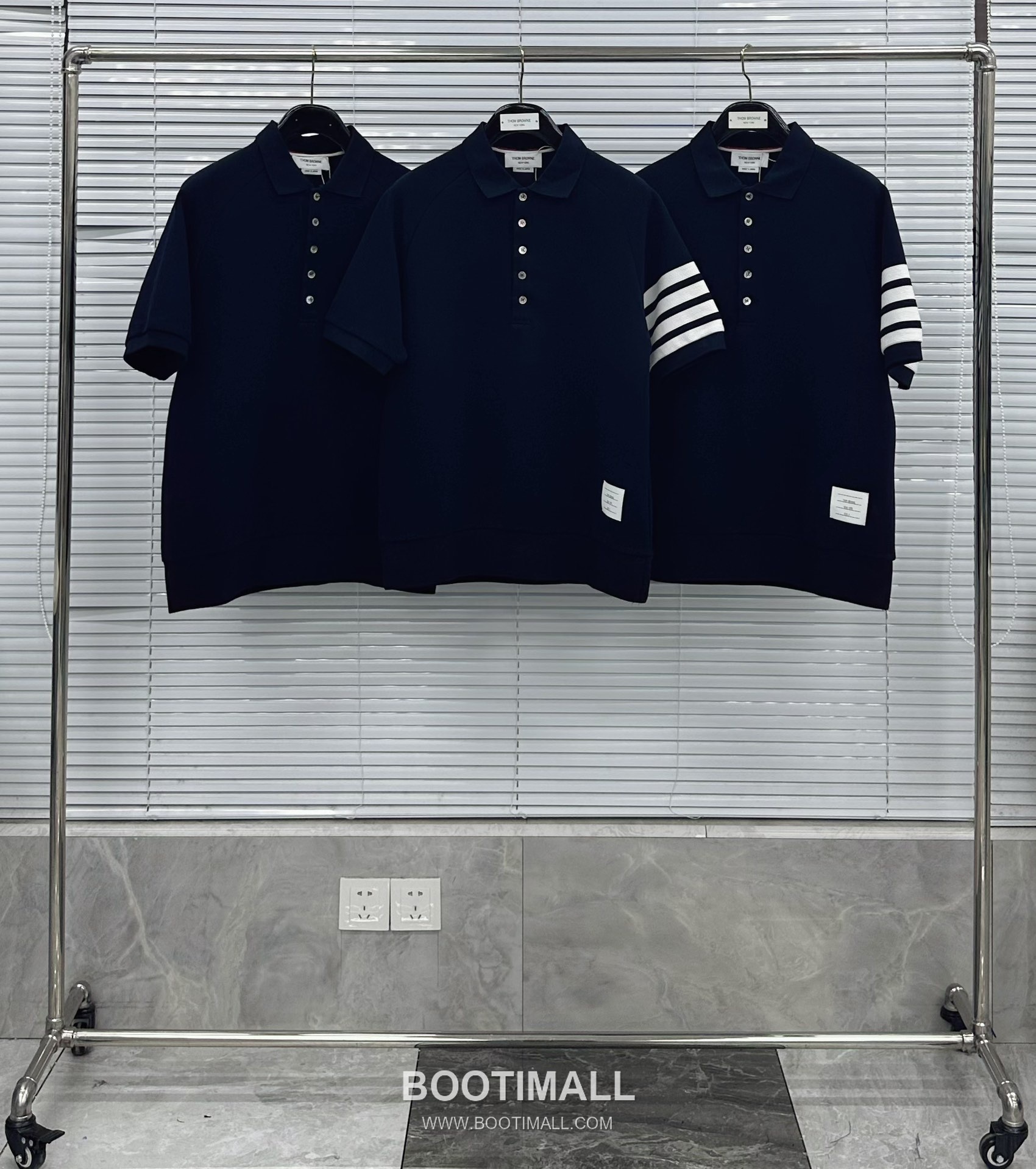 Thom Browne SS26 Cotton Waffle Knit Polo Shirt with 4-Bar Armband Detail 톰브라운 SS26 코튼 와플 니트 폴로 셔츠 4바 암밴드 디테일 1
