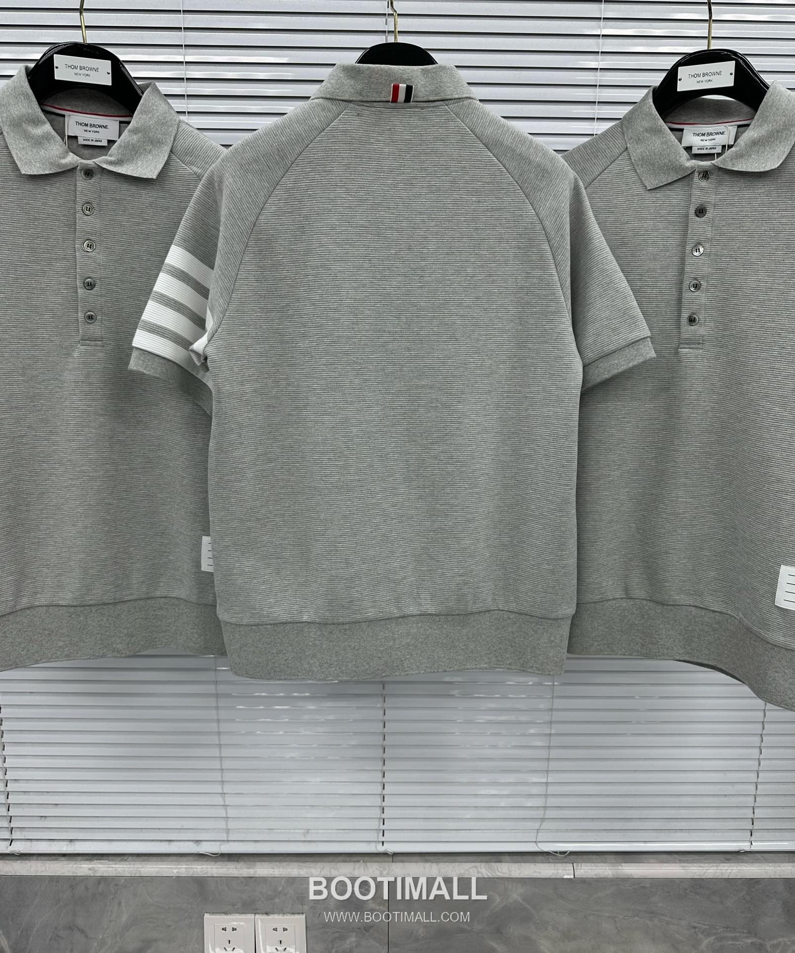 Thom Browne SS26 Cotton Waffle Knit Polo Shirt with 4-Bar Armband Detail 톰브라운 SS26 코튼 와플 니트 폴로 셔츠 4바 암밴드 디테일 3