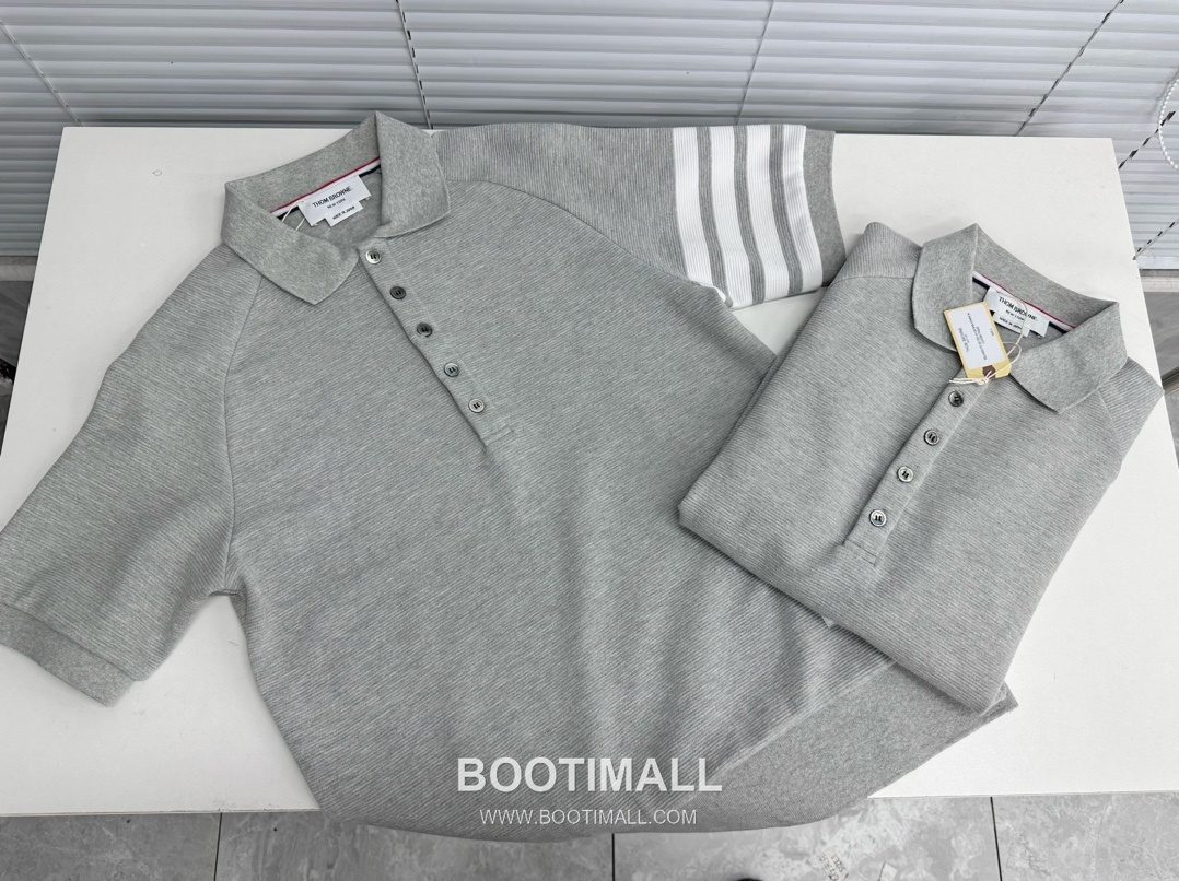 Thom Browne SS26 Cotton Waffle Knit Polo Shirt with 4-Bar Armband Detail 톰브라운 SS26 코튼 와플 니트 폴로 셔츠 4바 암밴드 디테일 8