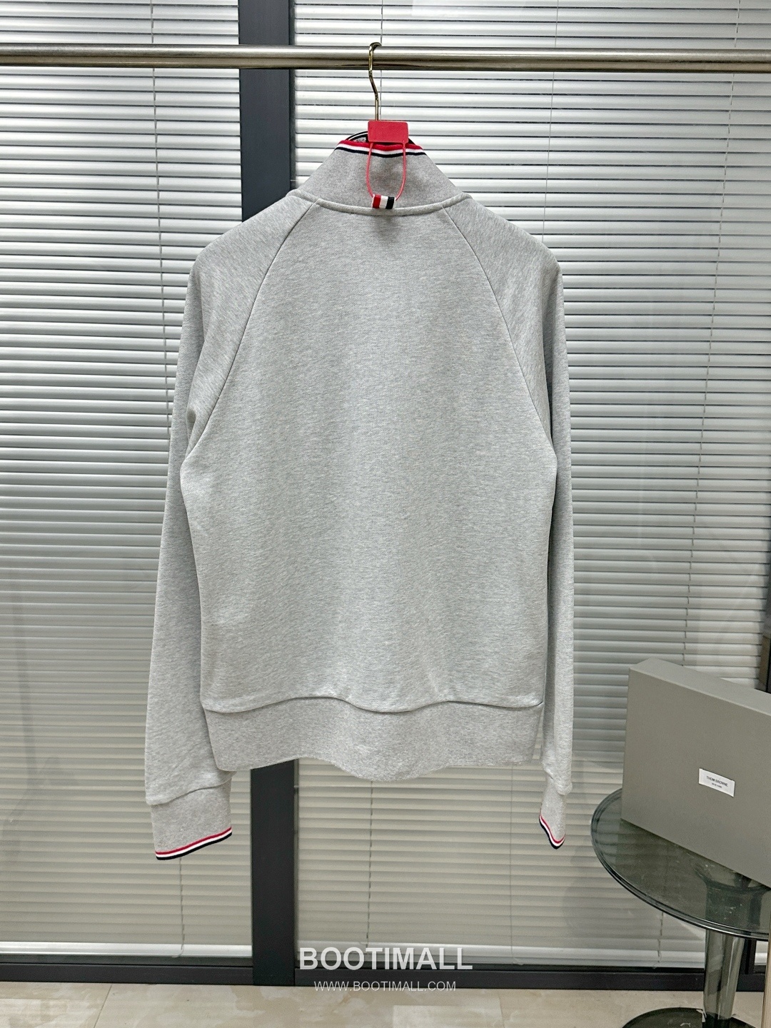 Thom Browne SS26 Cotton Zip-Up Varsity Jacket with Stripe Tape Detail 톰브라운 SS26 코튼 집업 바시티 재킷 스트라이프 테이프 디테일 WT262222 6