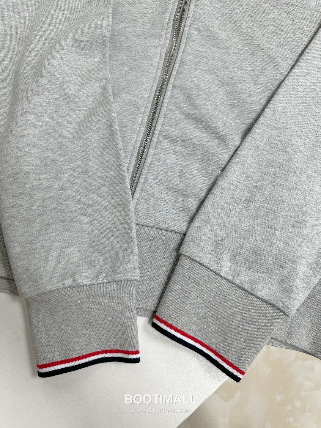 Thom Browne SS26 Cotton Zip-Up Varsity Jacket with Stripe Tape Detail 톰브라운 SS26 코튼 집업 바시티 재킷 스트라이프 테이프 디테일 WT262222 12