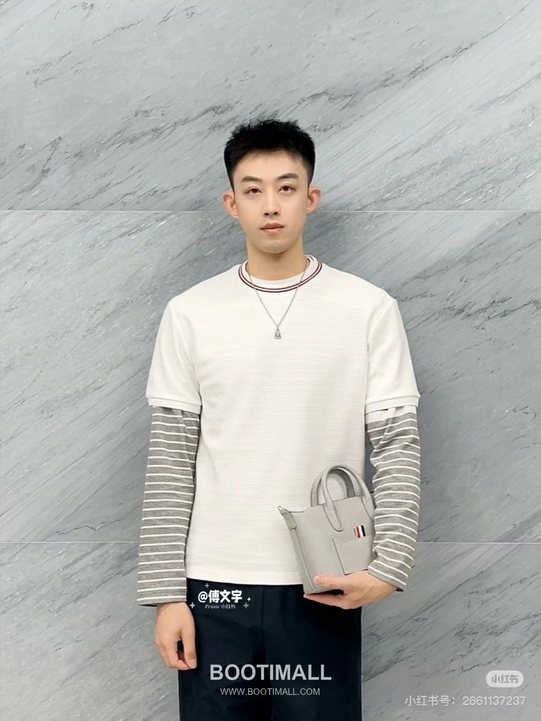 Thom Browne SS25 Cotton Ribbed Wavy Texture T-Shirt with Stripe Tape Collar Detail 톰브라운 SS25 코튼 립드 웨이브 텍스처 반팔 티셔츠 스트라이프 테이프 카라 디테일 2