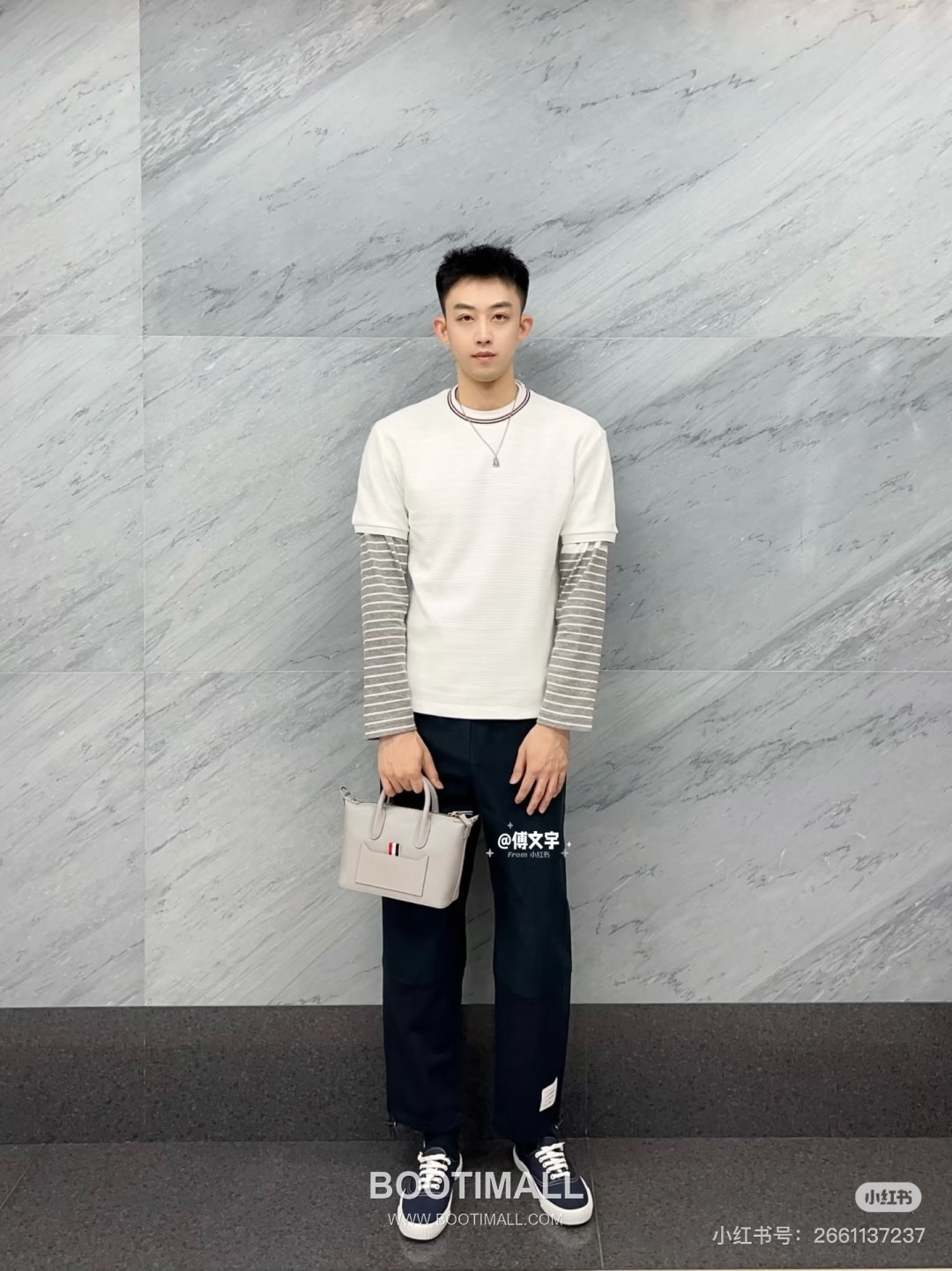 Thom Browne SS25 Cotton Ribbed Wavy Texture T-Shirt with Stripe Tape Collar Detail 톰브라운 SS25 코튼 립드 웨이브 텍스처 반팔 티셔츠 스트라이프 테이프 카라 디테일 3