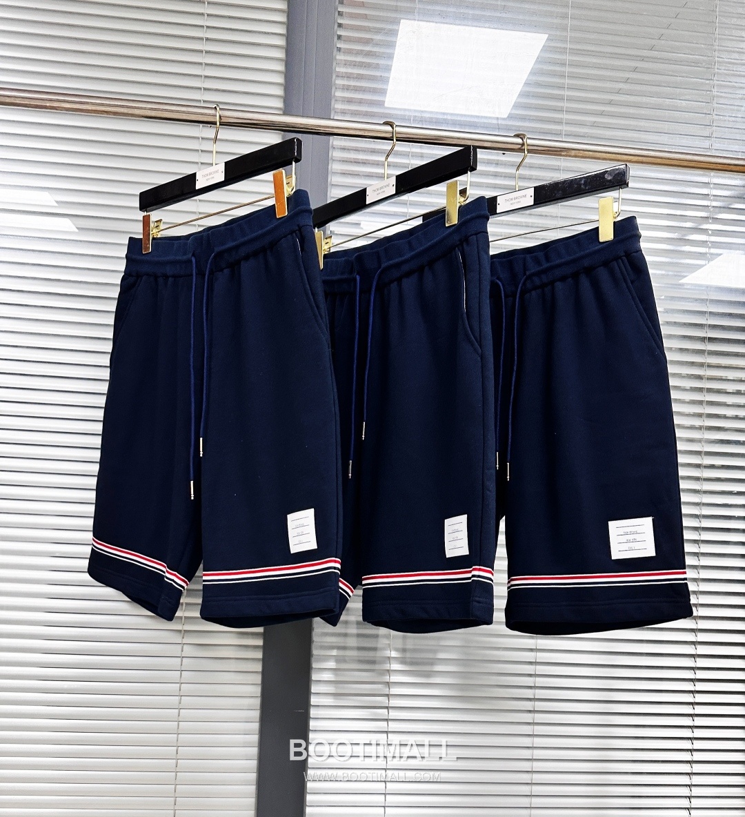 Thom Browne SS25 Cotton Terry Shorts with Tricolor Tape Trim Detail 톰브라운 SS25 코튼 테리 쇼츠 삼색 테이프 트림 디테일 3