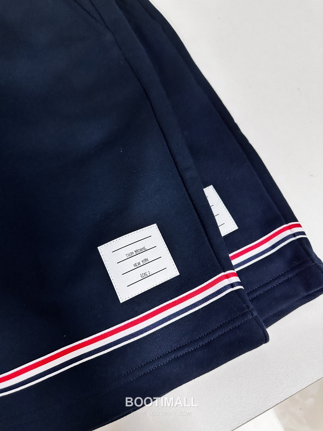 Thom Browne SS25 Cotton Terry Shorts with Tricolor Tape Trim Detail 톰브라운 SS25 코튼 테리 쇼츠 삼색 테이프 트림 디테일 8