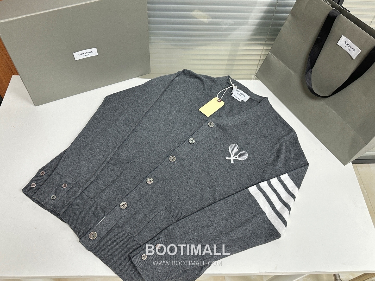 Thom Browne SS26 Cotton Jacquard Tennis Racket Cardigan with 4-Bar Stripe Detail 톰브라운 SS26 코튼 자카드 테니스 라켓 가디건 4바 스트라이프 디테일 KT262420 4