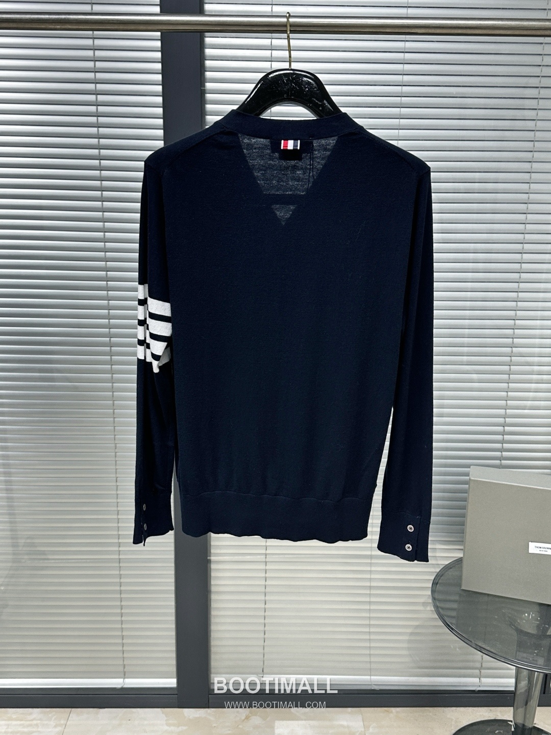 Thom Browne SS26 Cotton Jacquard Tennis Racket Cardigan with 4-Bar Stripe Detail 톰브라운 SS26 코튼 자카드 테니스 라켓 가디건 4바 스트라이프 디테일 KT262420 2