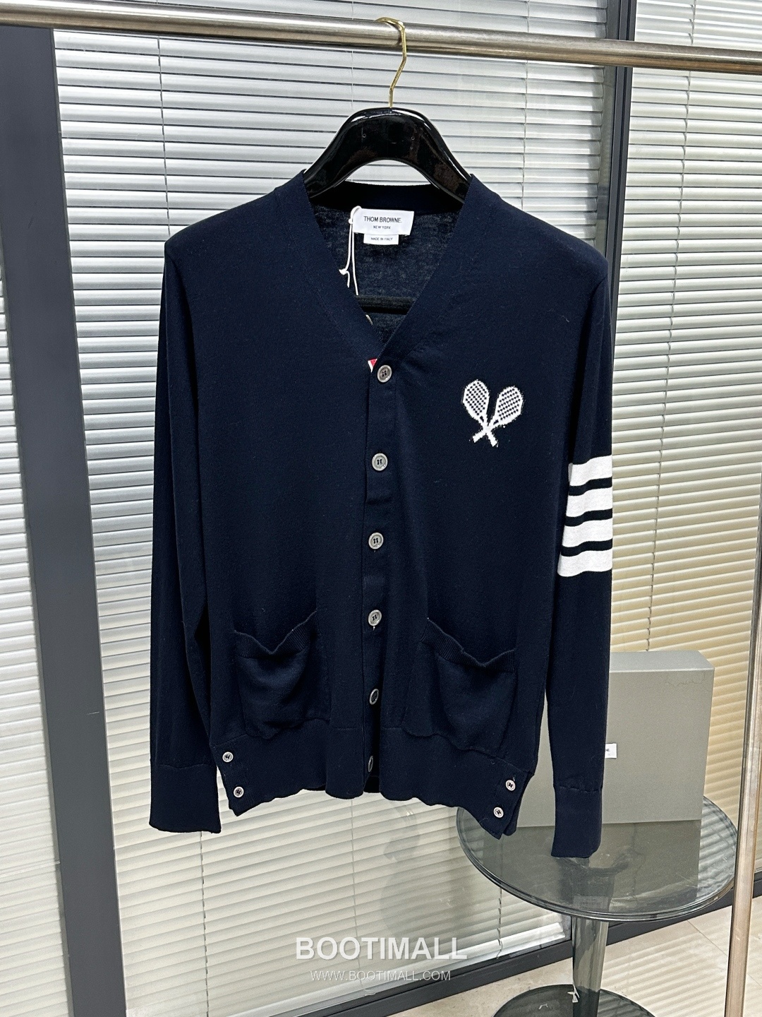 Thom Browne SS26 Cotton Jacquard Tennis Racket Cardigan with 4-Bar Stripe Detail 톰브라운 SS26 코튼 자카드 테니스 라켓 가디건 4바 스트라이프 디테일 KT262420 3