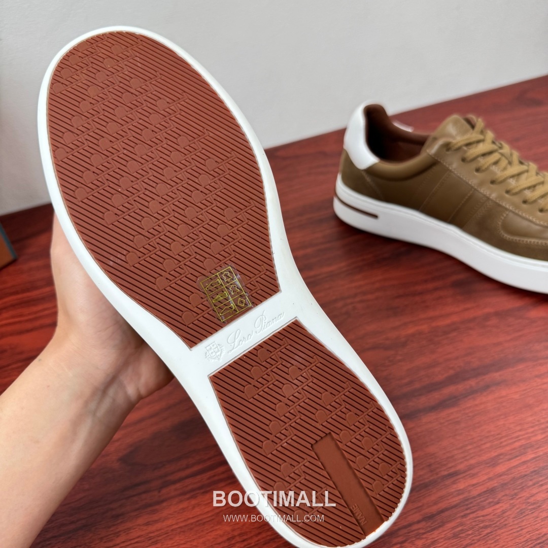 Loro Piana Tennis Walk Calfskin Suede Low Sneakers with Strap Logo Detail 로로피아나 테니스 워크 카프스킨 스웨이드 로우 스니커즈 스트랩 로고 디테일 3.5cm 9