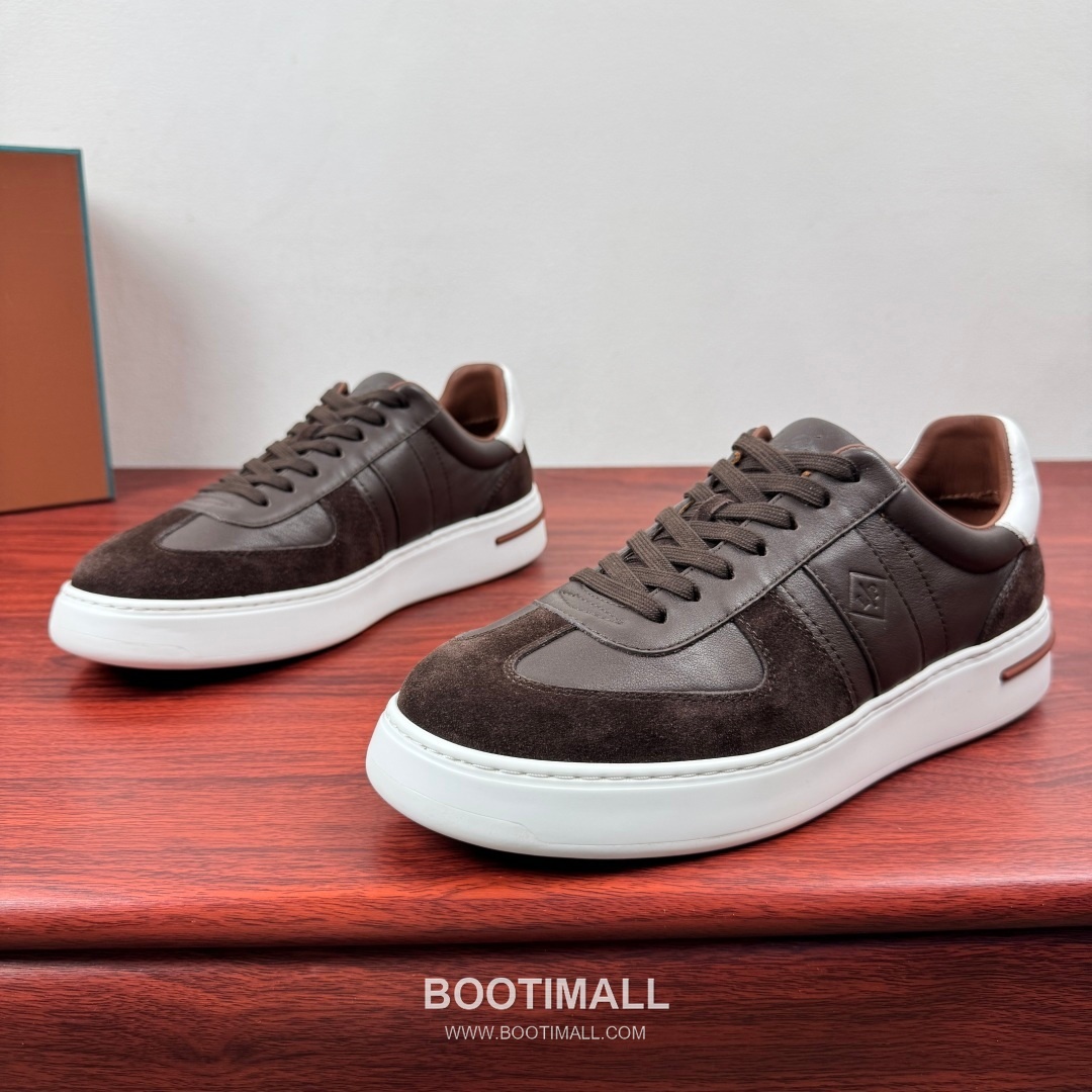 Loro Piana Tennis Walk Calfskin Suede Low Sneakers with Strap Logo Detail 로로피아나 테니스 워크 카프스킨 스웨이드 로우 스니커즈 스트랩 로고 디테일 3.5cm 3