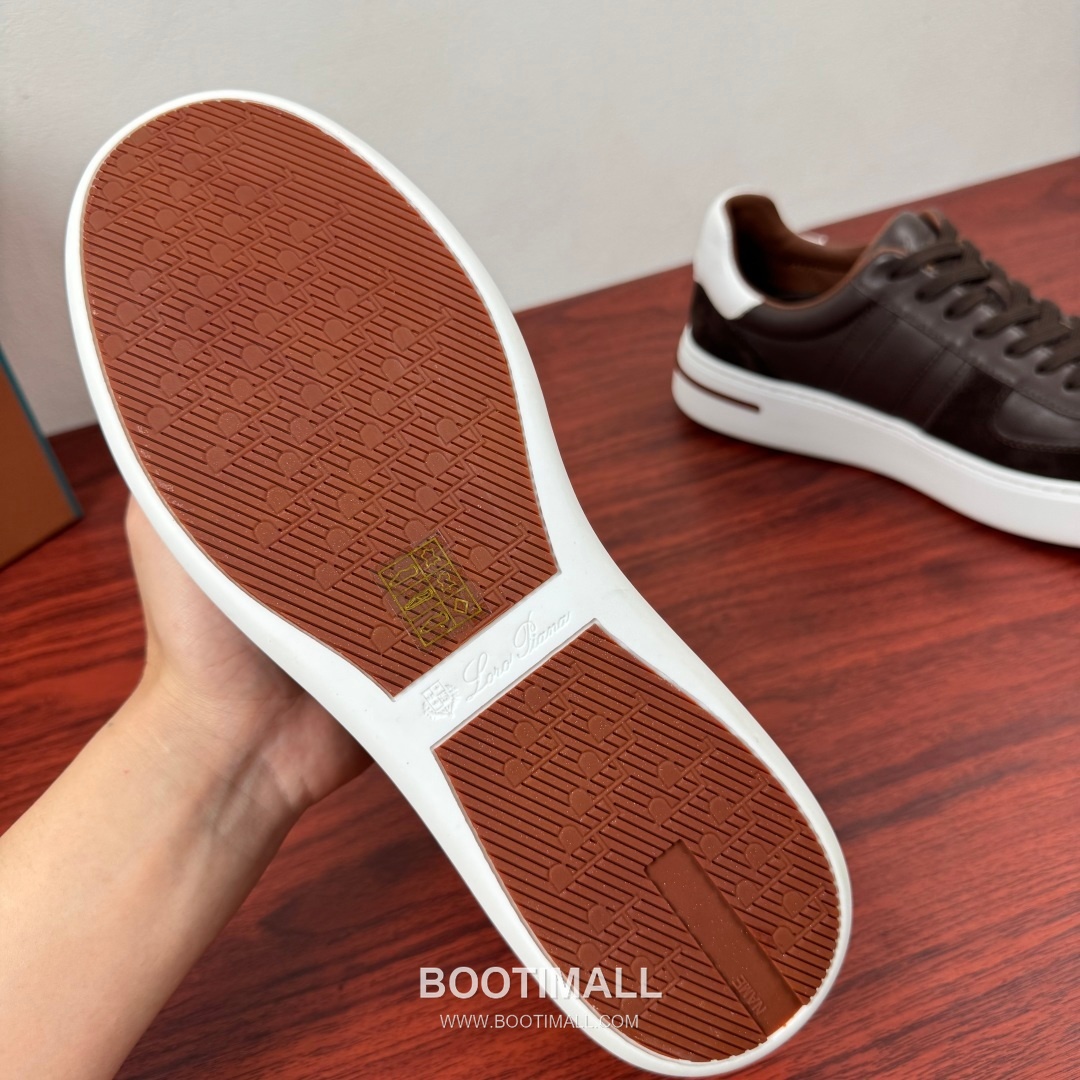 Loro Piana Tennis Walk Calfskin Suede Low Sneakers with Strap Logo Detail 로로피아나 테니스 워크 카프스킨 스웨이드 로우 스니커즈 스트랩 로고 디테일 3.5cm 9