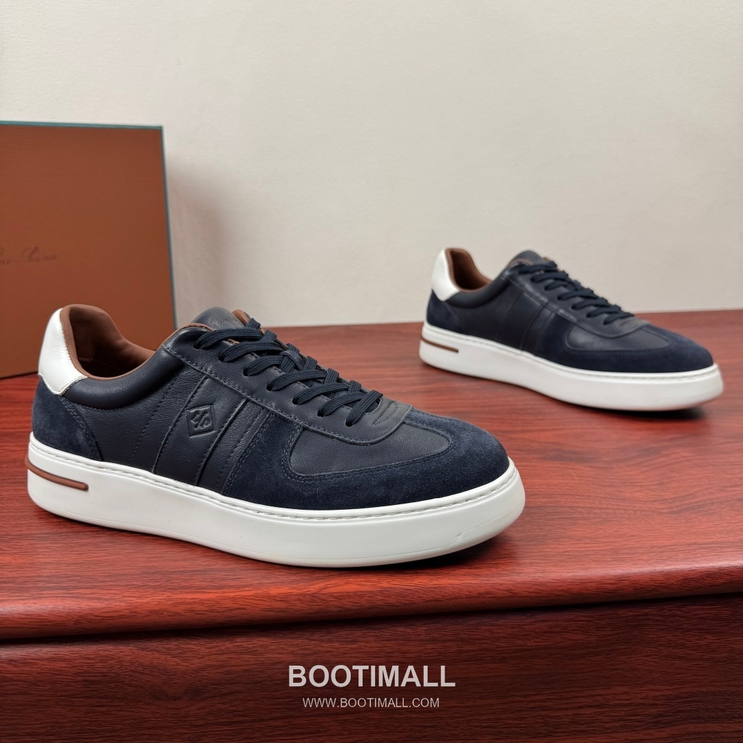 Loro Piana Tennis Walk Calfskin Suede Low Sneakers with Strap Logo Detail 로로피아나 테니스 워크 카프스킨 스웨이드 로우 스니커즈 스트랩 로고 디테일 3.5cm 1