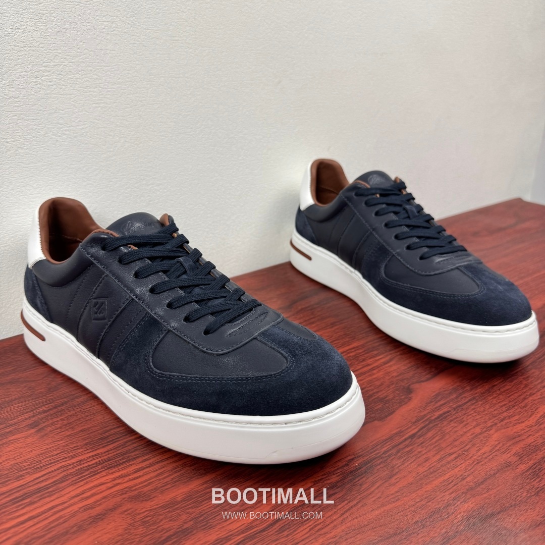 Loro Piana Tennis Walk Calfskin Suede Low Sneakers with Strap Logo Detail 로로피아나 테니스 워크 카프스킨 스웨이드 로우 스니커즈 스트랩 로고 디테일 3.5cm 2