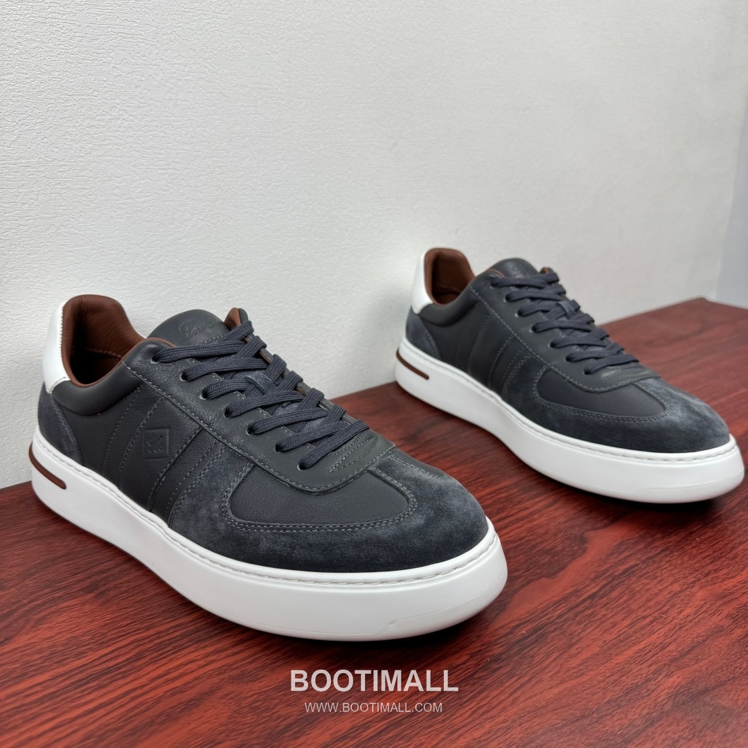 Loro Piana Tennis Walk Calfskin Suede Low Sneakers with Strap Logo Detail 로로피아나 테니스 워크 카프스킨 스웨이드 로우 스니커즈 스트랩 로고 디테일 3.5cm 2