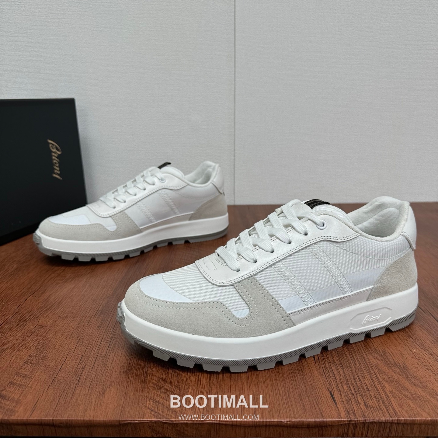 Brioni Crossing Suede Nylon Low Sneakers with Color Block Strap Detail 브리오니 크로싱 스웨이드 나일론 로우 스니커즈 컬러블록 스트랩 디테일 3.5cm 3