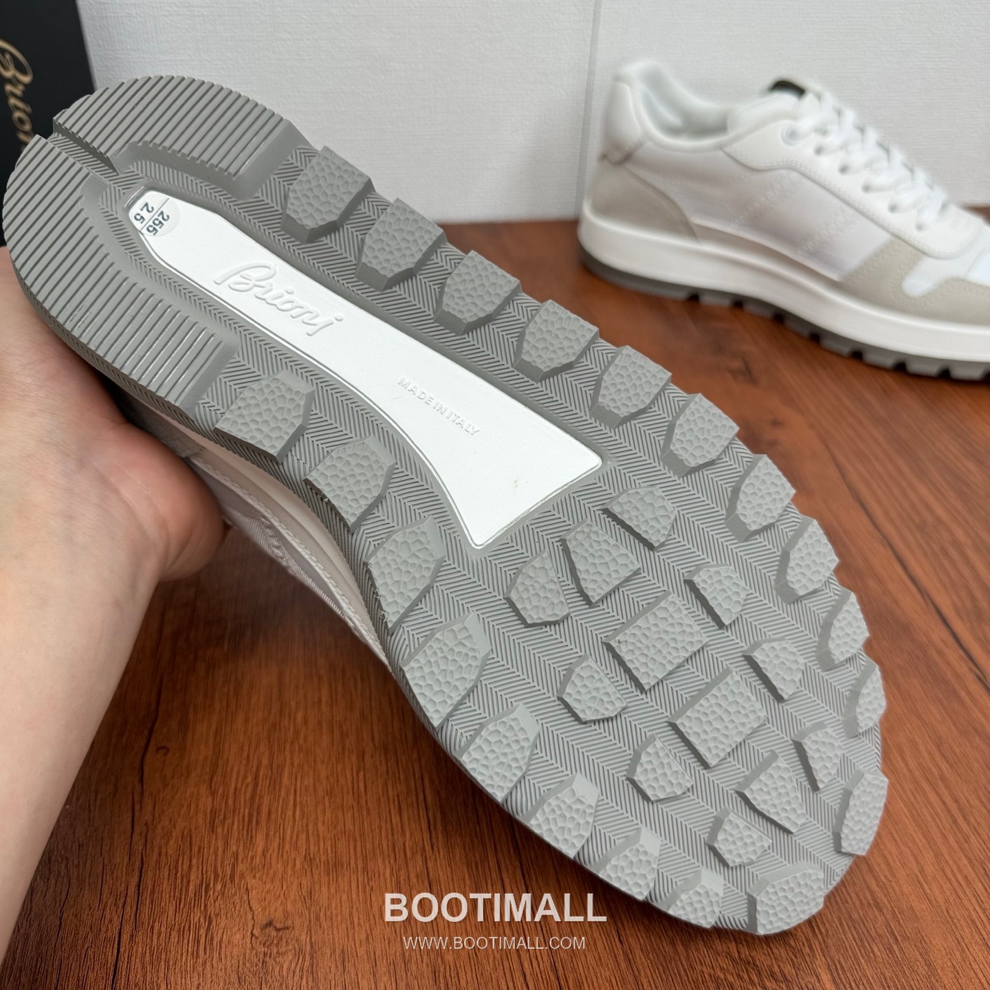 Brioni Crossing Suede Nylon Low Sneakers with Color Block Strap Detail 브리오니 크로싱 스웨이드 나일론 로우 스니커즈 컬러블록 스트랩 디테일 3.5cm 9