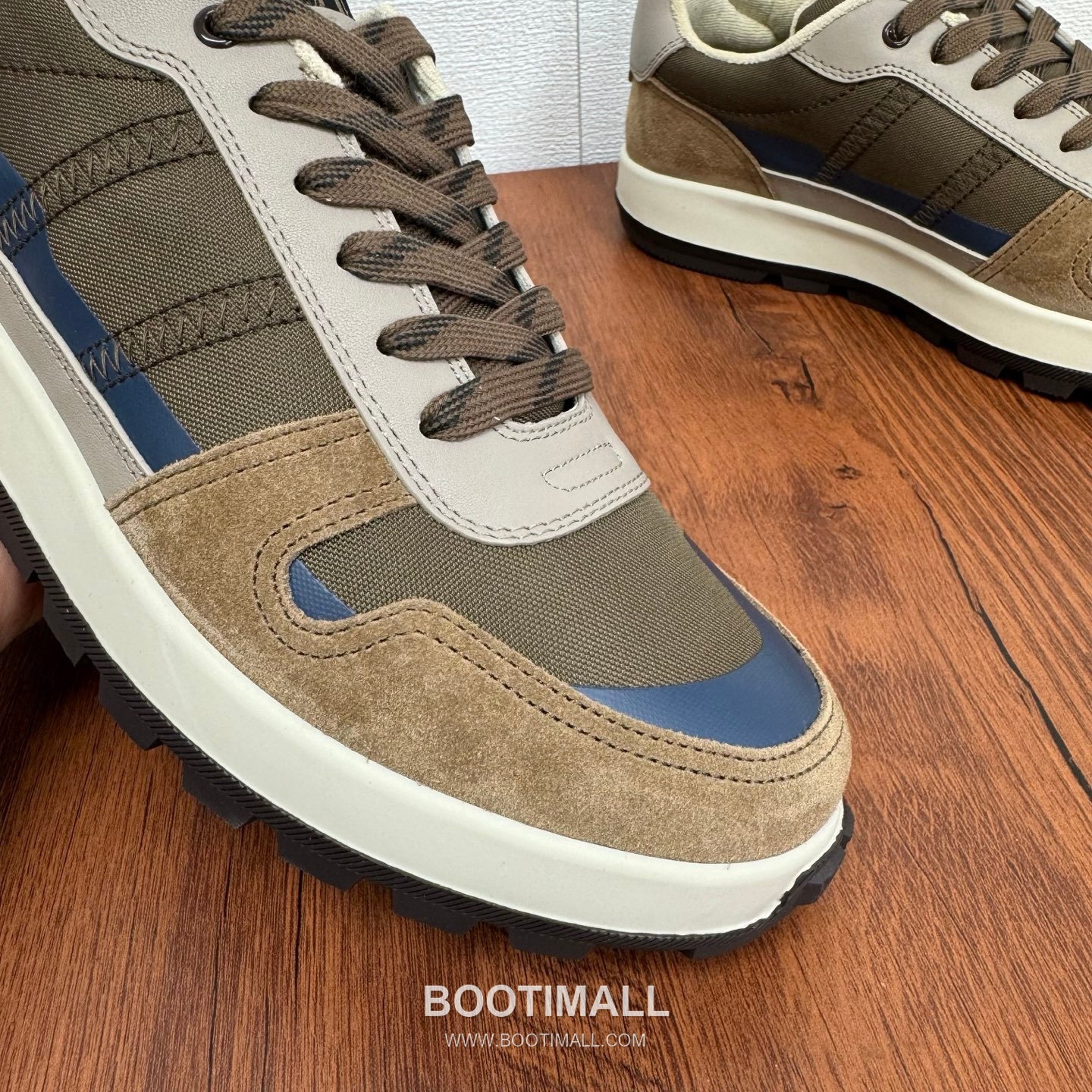 Brioni Crossing Suede Nylon Low Sneakers with Color Block Strap Detail 브리오니 크로싱 스웨이드 나일론 로우 스니커즈 컬러블록 스트랩 디테일 3.5cm 5