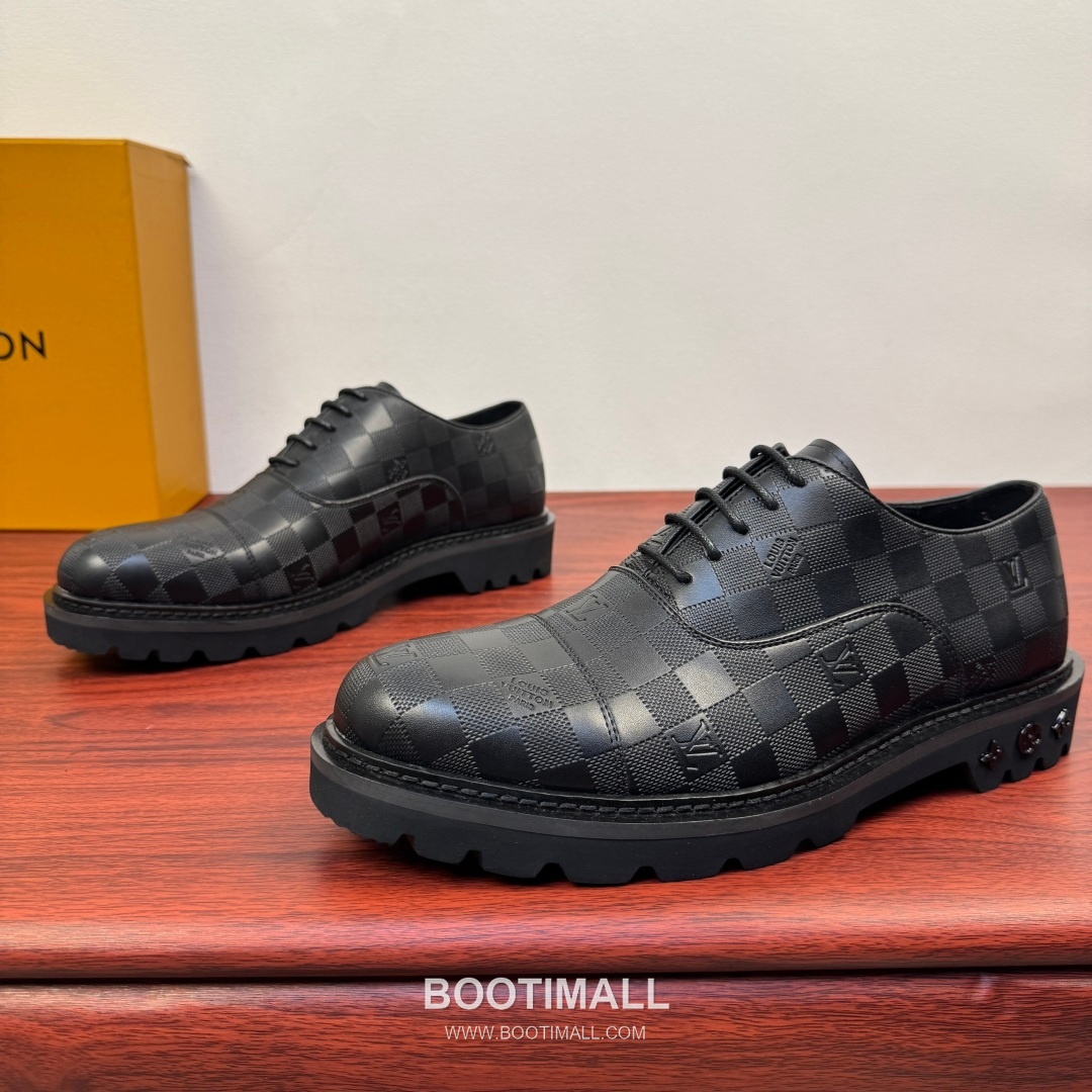 Louis Vuitton Damier Embossed Calfskin Derby Shoes with Platform Rubber Sole Detail 루이비통 다미에 엠보싱 카프스킨 더비 슈즈 플랫폼 러버솔 디테일 4.5cm 3