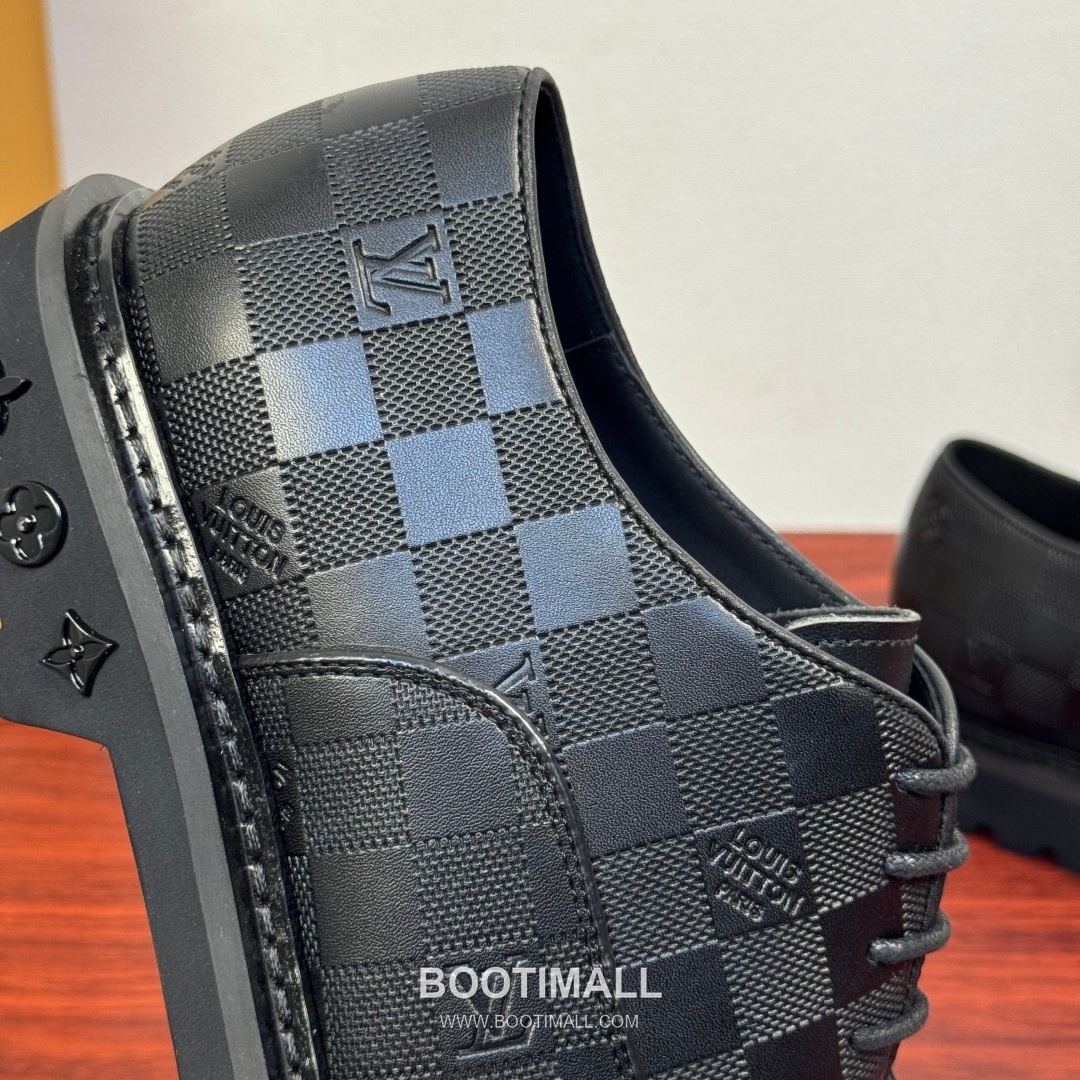 Louis Vuitton Damier Embossed Calfskin Derby Shoes with Platform Rubber Sole Detail 루이비통 다미에 엠보싱 카프스킨 더비 슈즈 플랫폼 러버솔 디테일 4.5cm 6