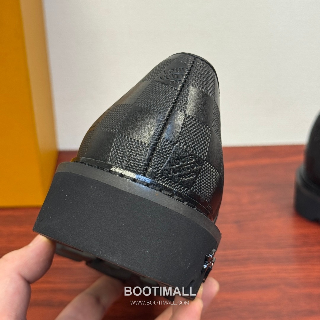 Louis Vuitton Damier Embossed Calfskin Derby Shoes with Platform Rubber Sole Detail 루이비통 다미에 엠보싱 카프스킨 더비 슈즈 플랫폼 러버솔 디테일 4.5cm 8
