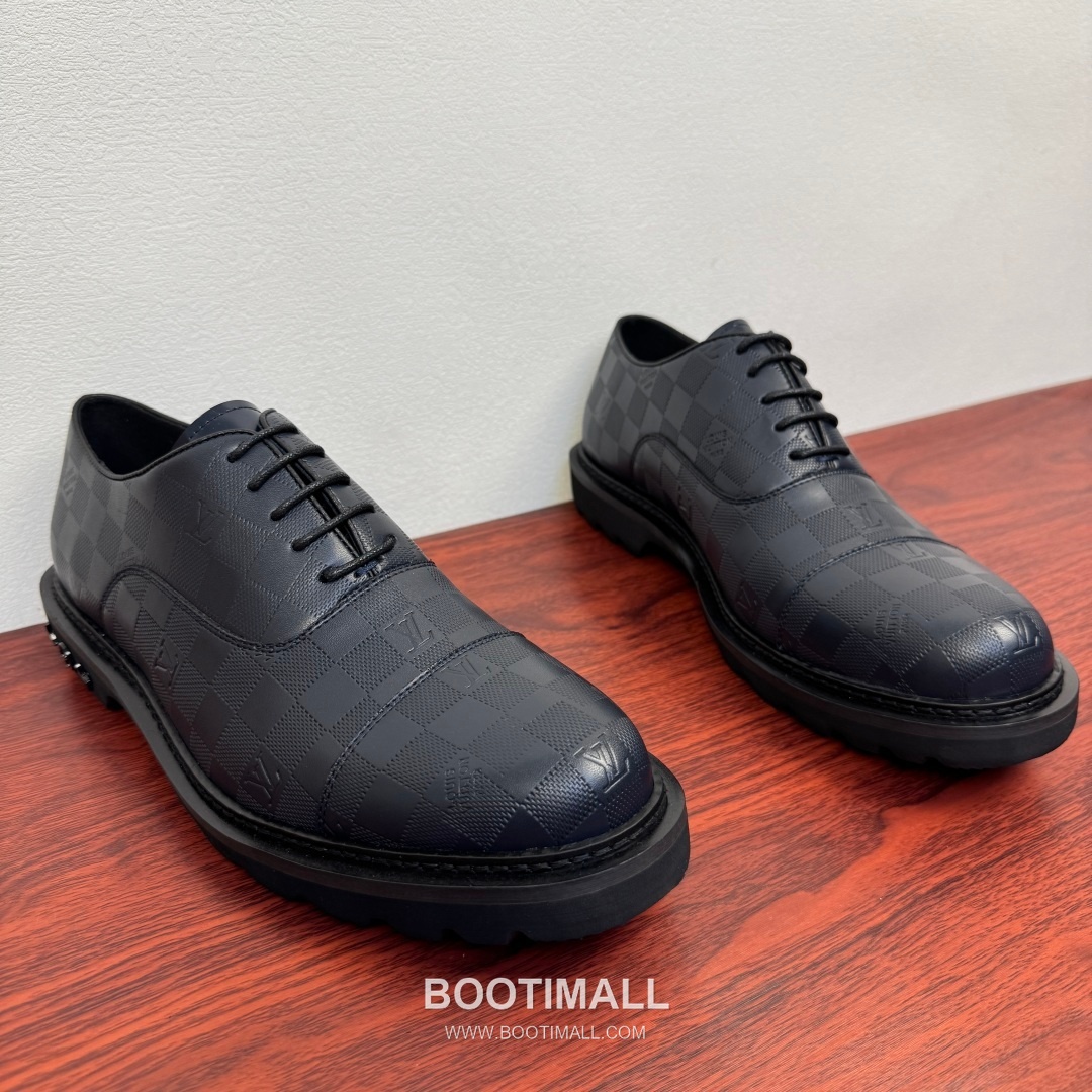 Louis Vuitton Damier Embossed Calfskin Derby Shoes with Platform Rubber Sole Detail 루이비통 다미에 엠보싱 카프스킨 더비 슈즈 플랫폼 러버솔 디테일 4.5cm 2