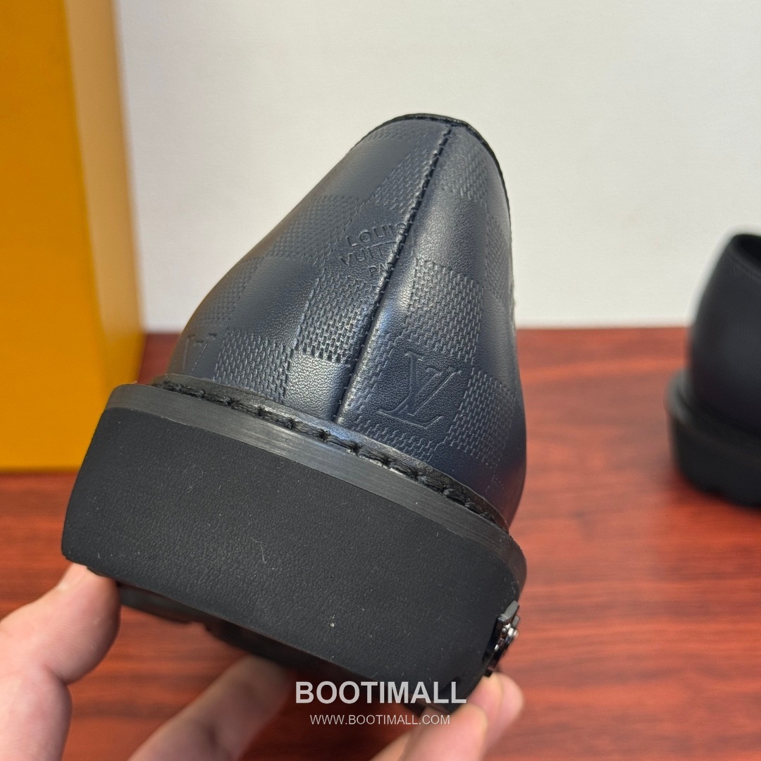 Louis Vuitton Damier Embossed Calfskin Derby Shoes with Platform Rubber Sole Detail 루이비통 다미에 엠보싱 카프스킨 더비 슈즈 플랫폼 러버솔 디테일 4.5cm 8