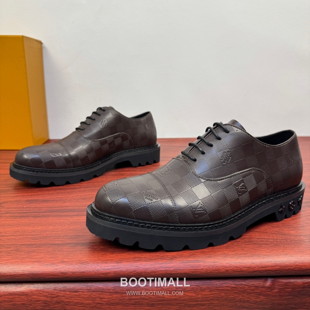 Louis Vuitton Damier Embossed Calfskin Derby Shoes with Platform Rubber Sole Detail 루이비통 다미에 엠보싱 카프스킨 더비 슈즈 플랫폼 러버솔 디테일 4.5cm 3