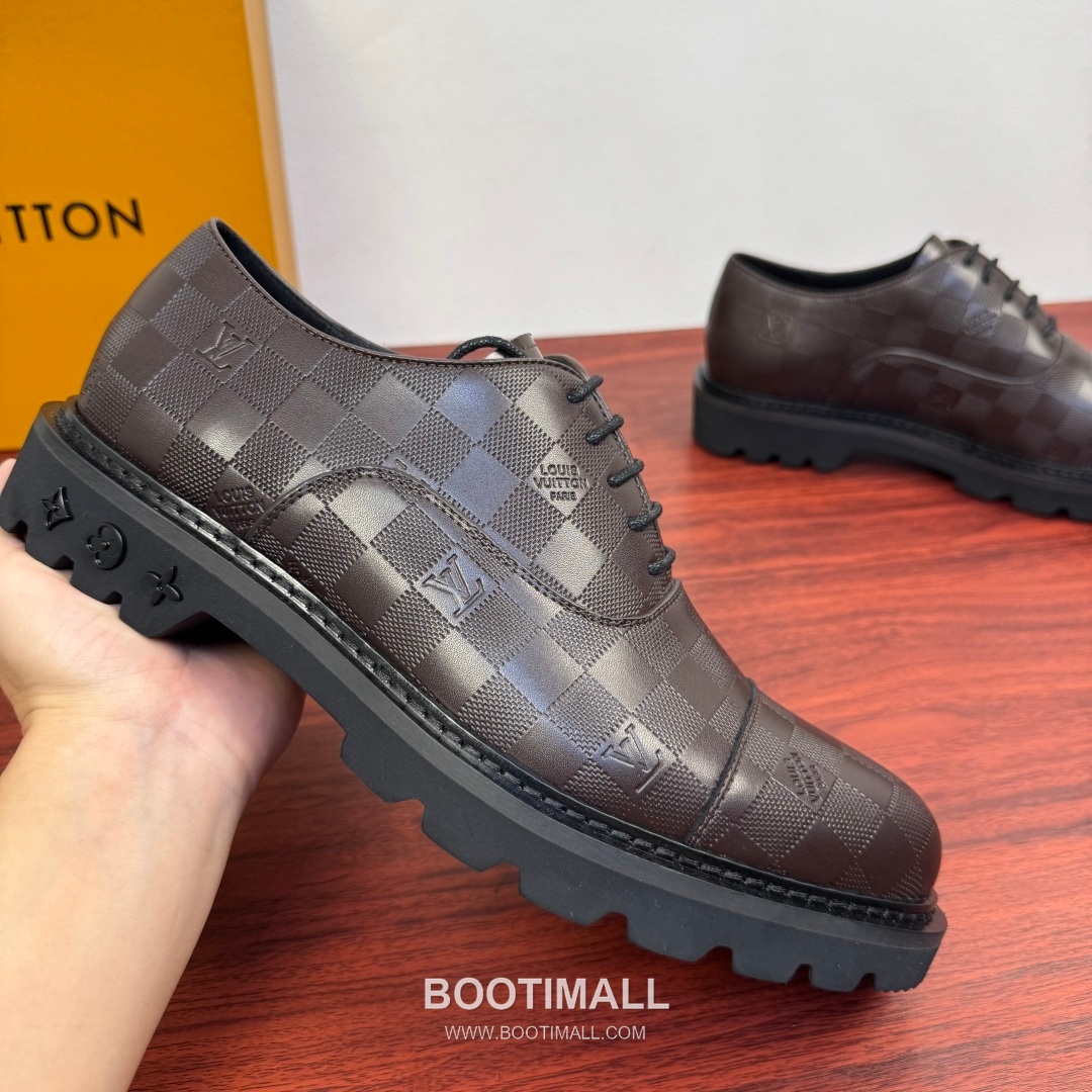 Louis Vuitton Damier Embossed Calfskin Derby Shoes with Platform Rubber Sole Detail 루이비통 다미에 엠보싱 카프스킨 더비 슈즈 플랫폼 러버솔 디테일 4.5cm 4