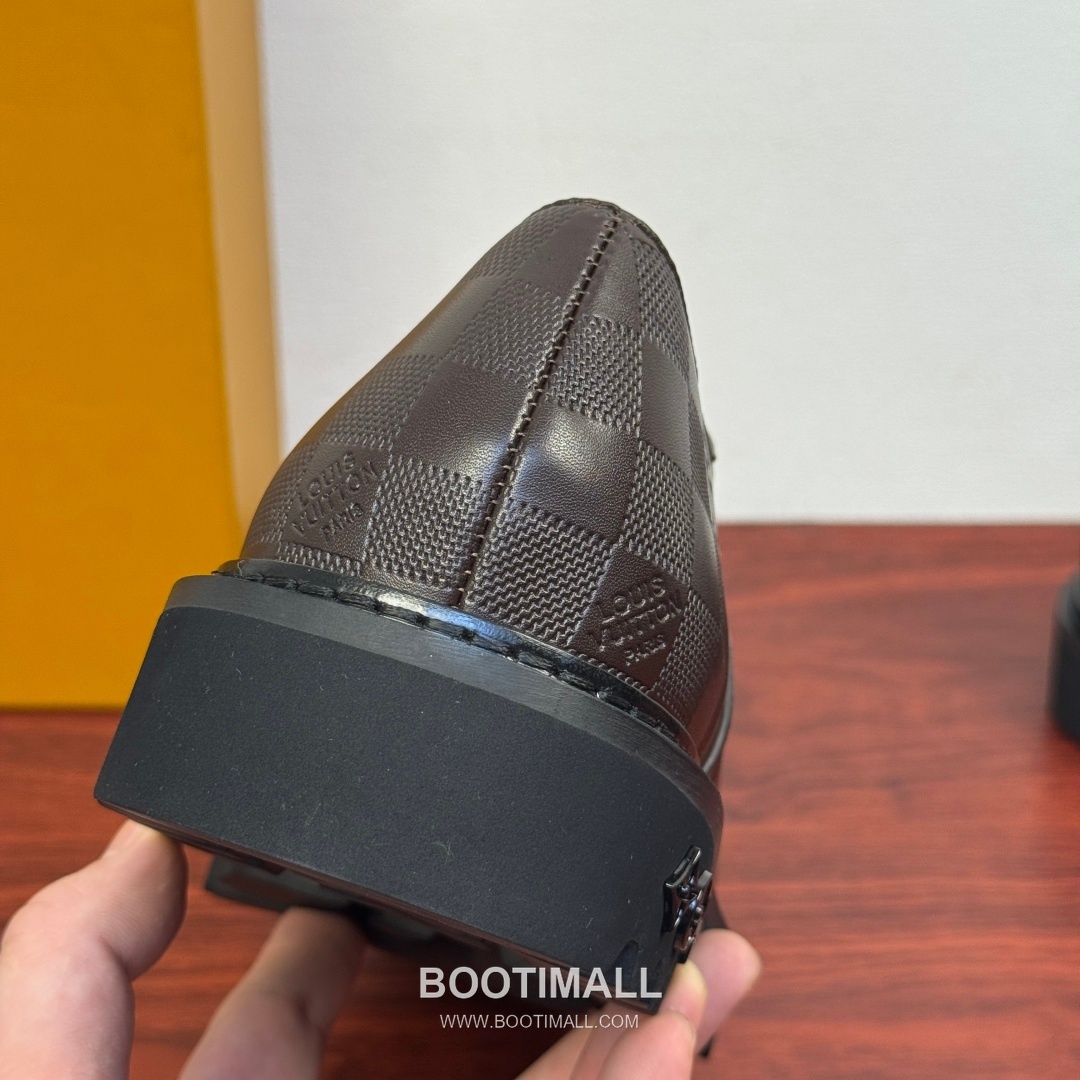 Louis Vuitton Damier Embossed Calfskin Derby Shoes with Platform Rubber Sole Detail 루이비통 다미에 엠보싱 카프스킨 더비 슈즈 플랫폼 러버솔 디테일 4.5cm 8