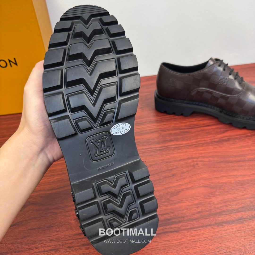 Louis Vuitton Damier Embossed Calfskin Derby Shoes with Platform Rubber Sole Detail 루이비통 다미에 엠보싱 카프스킨 더비 슈즈 플랫폼 러버솔 디테일 4.5cm 9