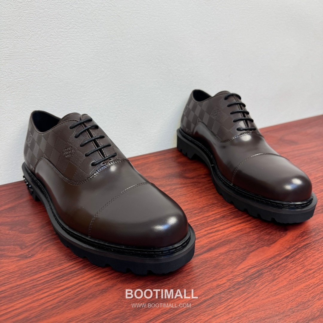 Louis Vuitton Damier Embossed Calfskin Derby Shoes with Platform Rubber Sole Detail 루이비통 다미에 엠보싱 카프스킨 더비 슈즈 플랫폼 러버솔 디테일 4.5cm 2